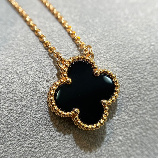 CLOVER - Black Necklace