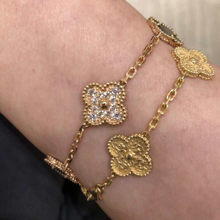 CLOVER - Gold Zircon Bracelet