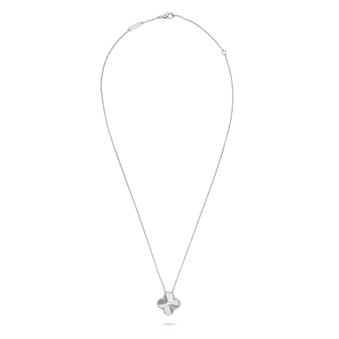 CLOVER - Silver Necklace