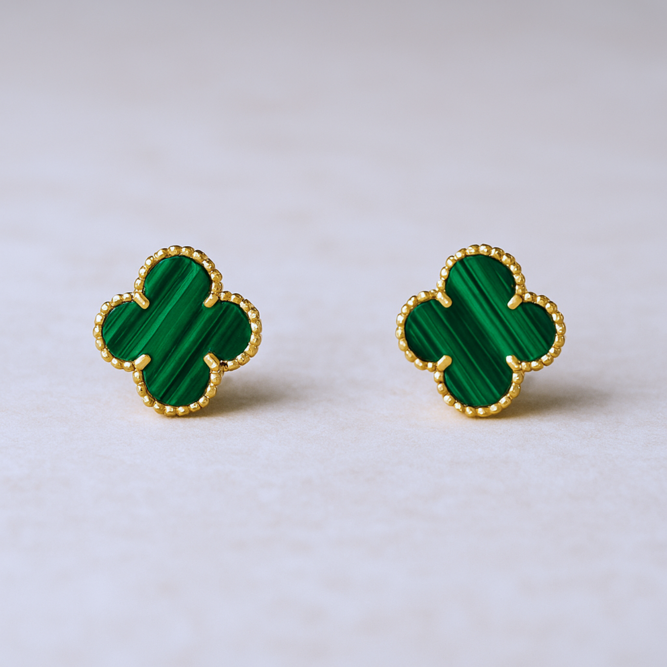 CLOVER - Green Earrings
