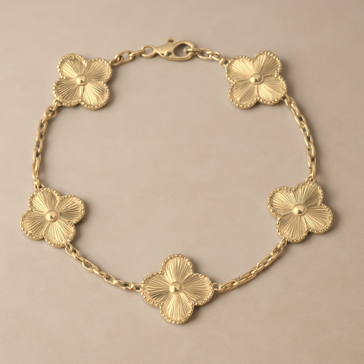 CLOVER - Gold Bracelet