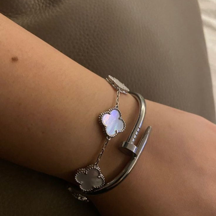 CLOVER - White Bracelet