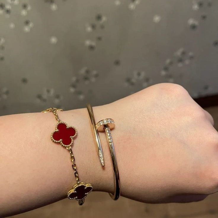 CLOVER - Red Bracelet