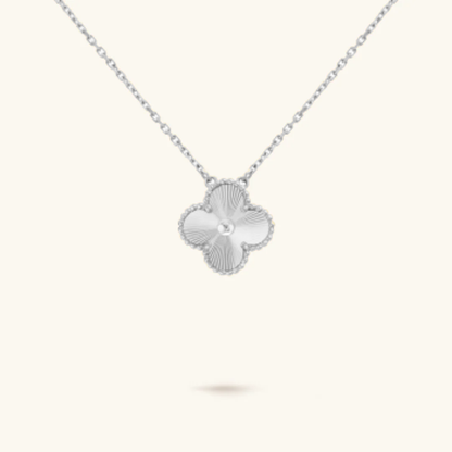 CLOVER - Gold Necklace