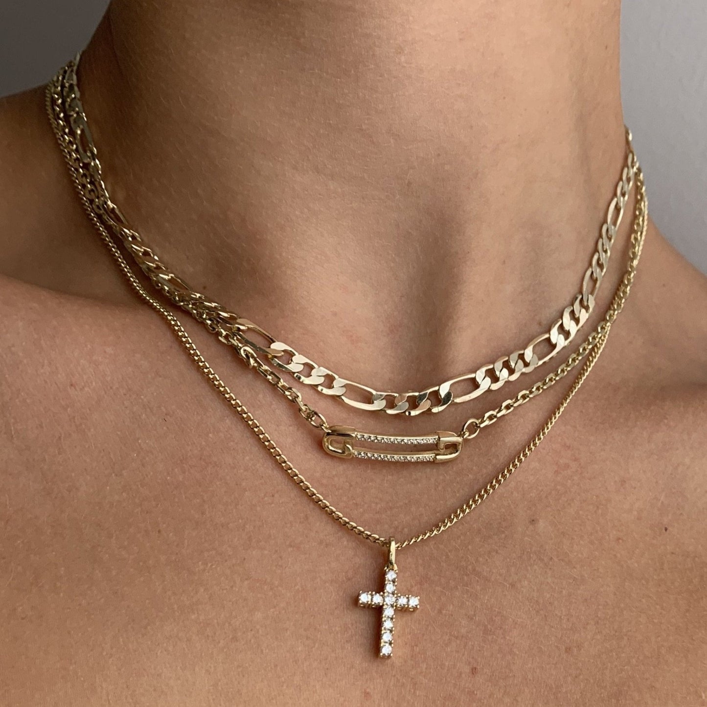 EXCLUSIVE - Cross Necklace